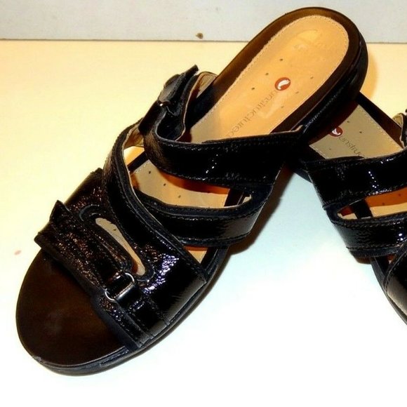 clarks patent sandals